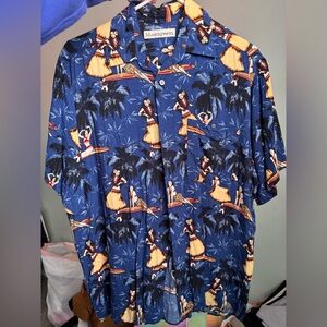 EUC HAWAIIAN SHIRT SIZE SMALL